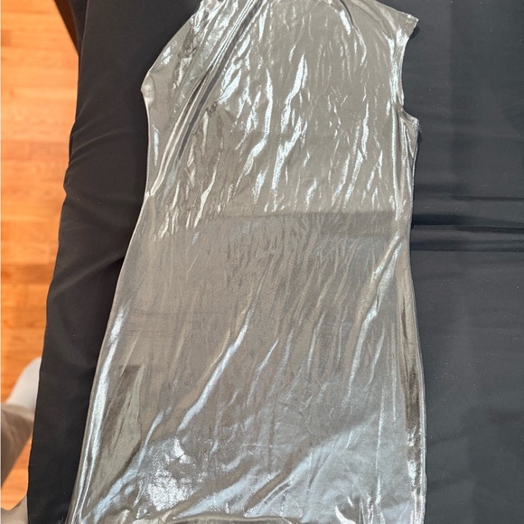 One-Shoulder Metallic Dress - Picture 2 of 4